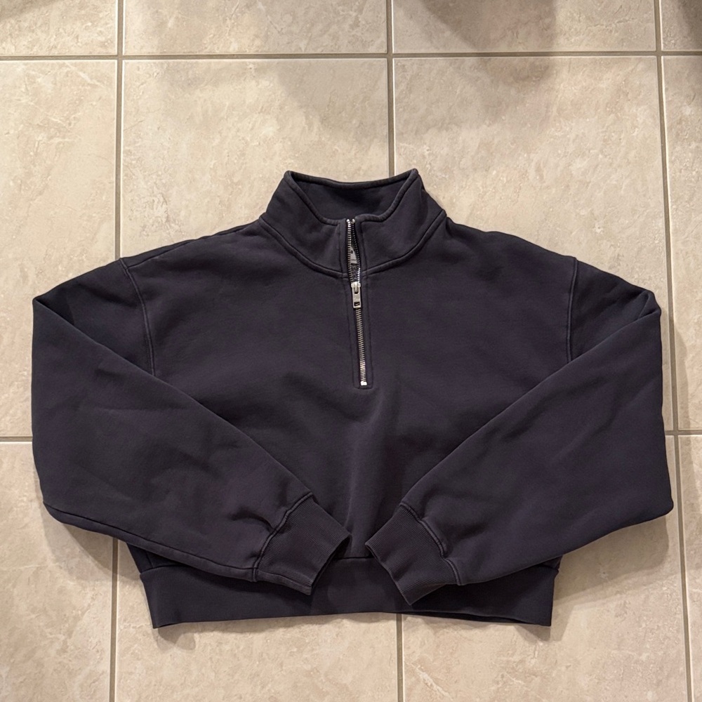 Aritzia TNA Quarter Zip Cropped Sweatshirt